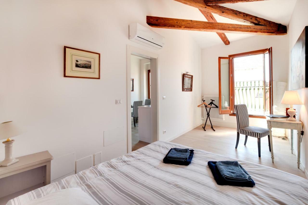San Marcuola Apartment Βενετία Εξωτερικό φωτογραφία